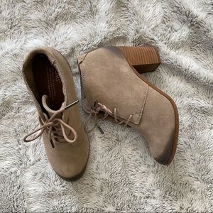 Toms Lunata Lace Up booties